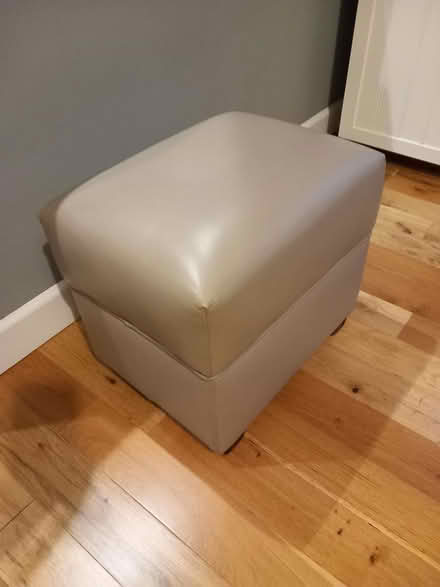 Photo of free foot stool (RG6 near Palmer Park) #1