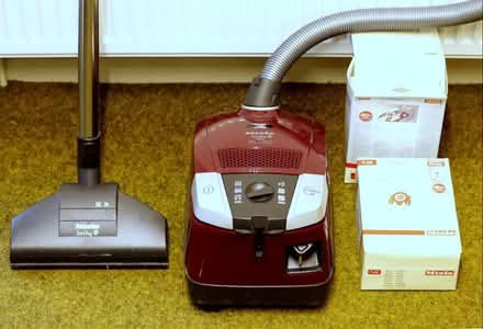 Photo of free Miele vacuum cleaner (Wantage OX12) #2