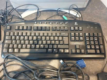 Photo of free computer monitor + keyboard &mouse (Knebworth SG3) #2