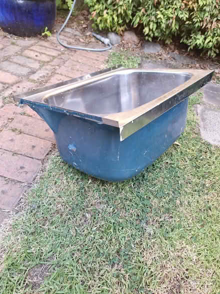 Photo of free Laundry sink (Blackburn North) #2