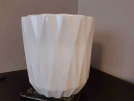 Photo of free 13cm Indoor Plant Pot (Roffey) #1