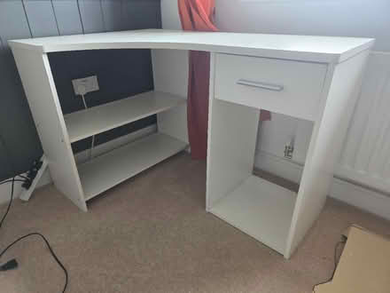 Photo of free Meduim computer desk (SN25 Blunsdon) #1