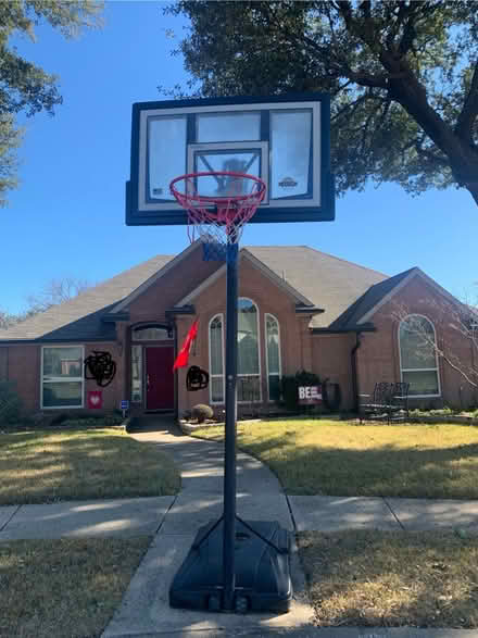 Photo of free Basketball Hoop - Portable (East Allen) #1