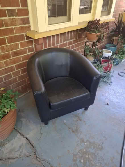 Photo of free Desk and chair (Central Albury) #1