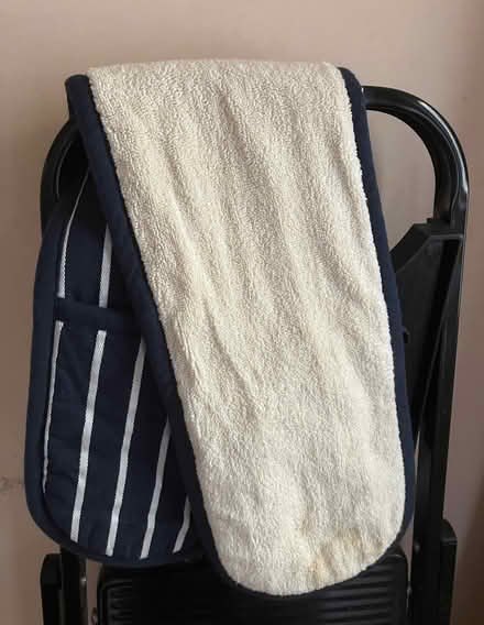 Photo of free Thick one piece oven gloves (Bisley Road GL5) #1