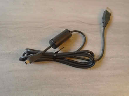 Photo of free Assorted Computer Cables (Purley CR2) #1