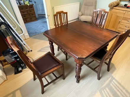 Photo of free Dining table and 4 chairs (AB32) #1