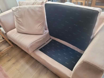 Photo of free Sofa (Churchend RG30) #1