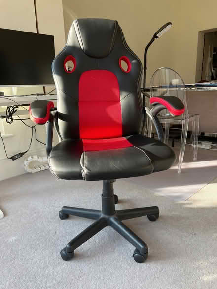 Photo of free Office / Computer / Gaming Chair (Winchester SO23) #1