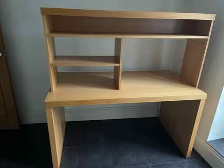 Photo of free Desk (Shepherds Bush) #1