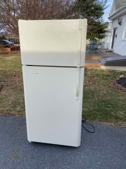 Photo of free Working refrigerator (Waynesboro) #1