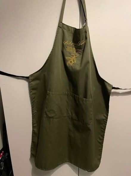 Photo of free Green apron (Motspur Park KT3) #1