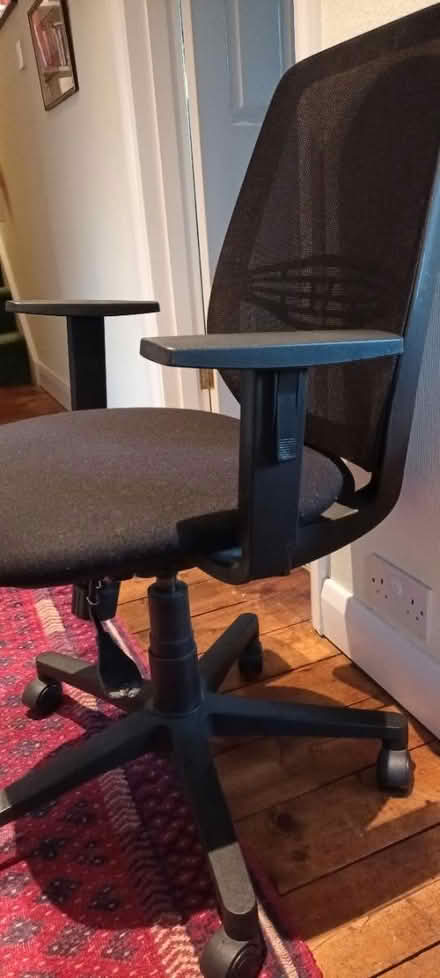 Photo of free Black office chair (West Malling) #2