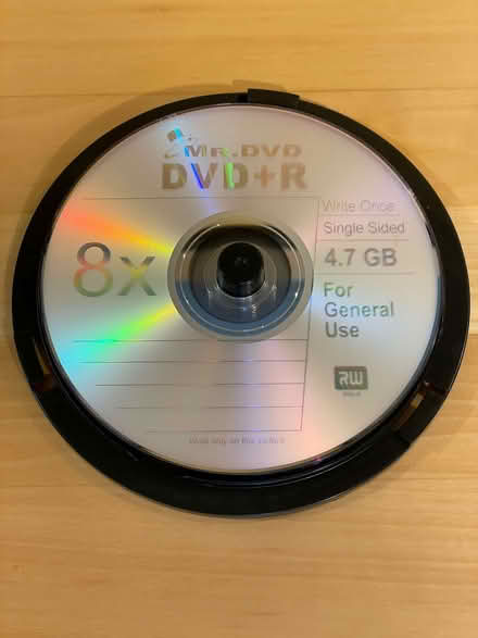 Photo of free CDs, DVDs and cases (Oxenholme LA9) #4