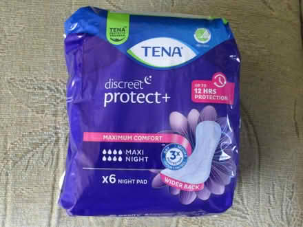 Photo of free tenna pads (Royal Leamington Spa CV32) #1