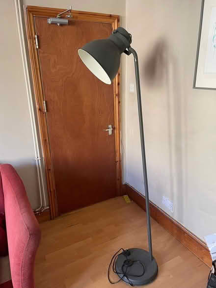 Photo of free Free standing lamp (BS5) #1