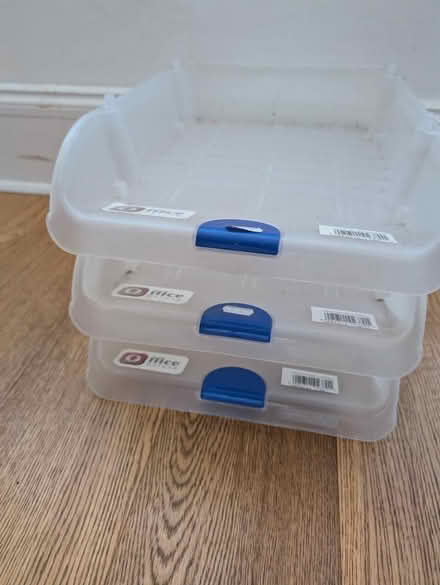 Photo of free 3 plastic trays (RH16) #1