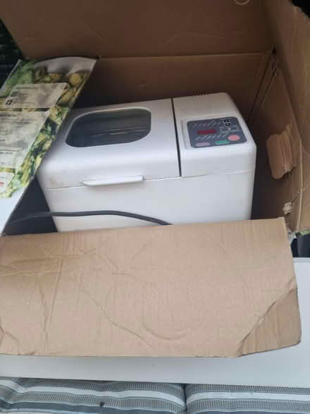 Photo of free Bread maker and bric a brac (Morecambe LA4) #1