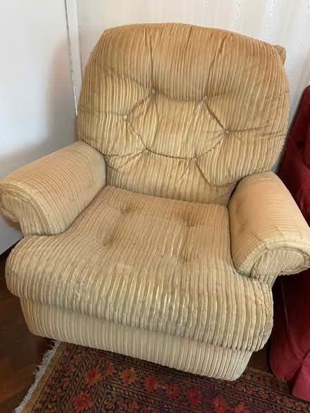 Photo of free Armchair with footrest (Six Ways AL8) #2