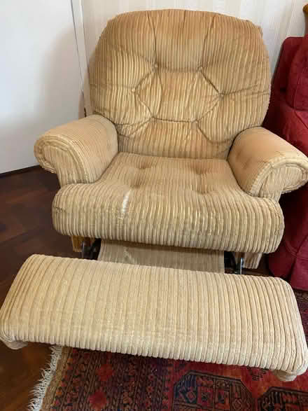 Photo of free Armchair with footrest (Six Ways AL8) #1