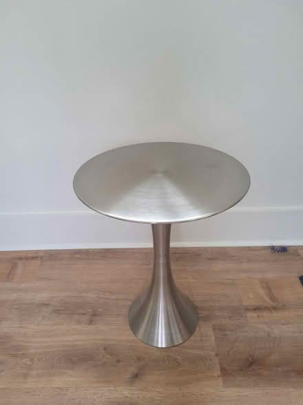 Photo of free Side table (Lincoln district) #1