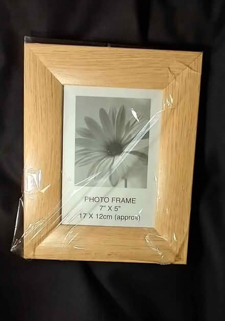 Photo of free 17 x 12 cm Picture Frame (Cambourne, CB23) #1