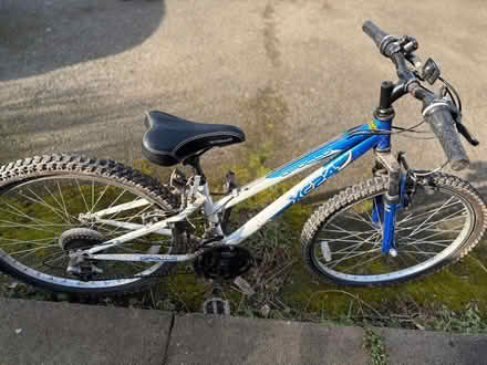 Photo of free Apollo Bike for 8-11 year olds (Dilwyn HR4) #4