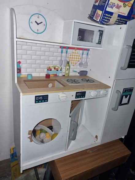 Photo of free Toy kitchen (Drumbrae EH4) #1