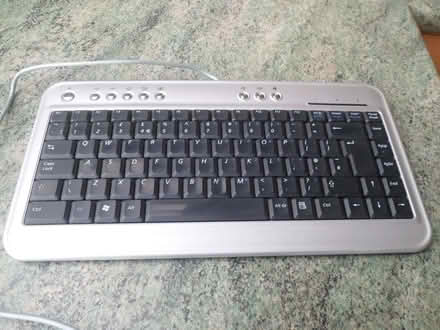 Photo of free Lightweight Qwerty Keyboard - USB connection 33x18cm (Moreton CH46) #1