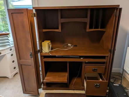 Photo of free Large desk (San Anselmo Sleepy Hollow) #3