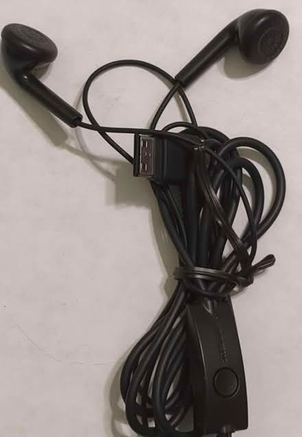 Photo of free Samsung Charger and Earbuds (Almaden Valley) #2