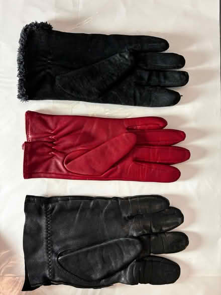 Photo of free Single leather gloves for crafts (Media, Pa) #1