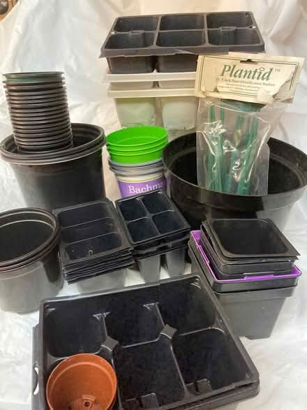 Photo of free Plastic pots (Robbinsdale) #1