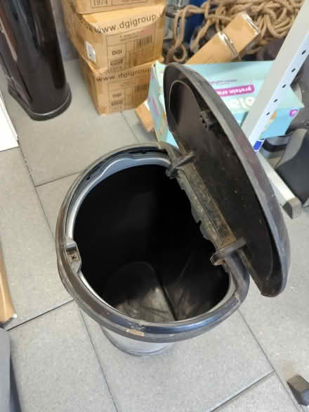 Photo of free Push-to-open bin (Mountain Ash CF45) #2