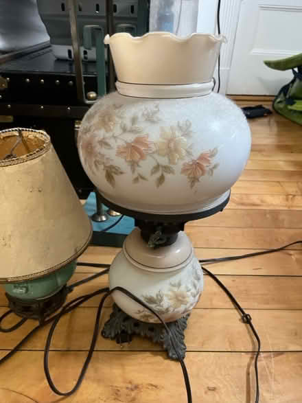 Photo of free lamps (Arlington Heights) #2