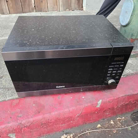 Photo of free Microwave Oven (1800 California Avenue) #2