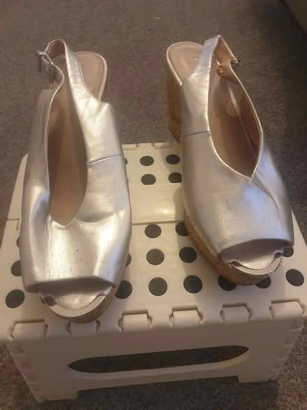 Photo of free Shoe (E11) #4