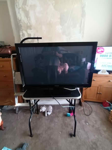 Photo of free TV and stand (Fishburn) #1