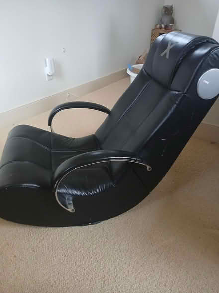 Photo of free Floor chair (Eden prairie near 5 and Dell) #4