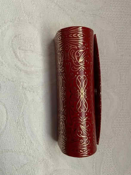 Photo of free Lipstick Case (DA7) #3