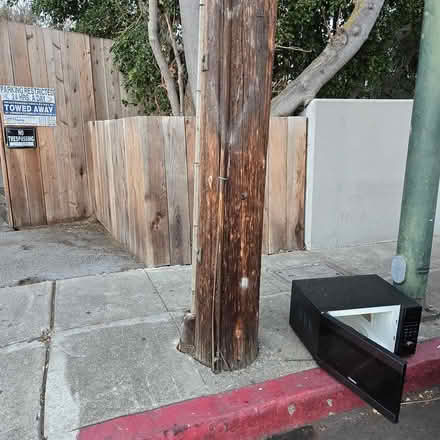 Photo of free Microwave Oven (1800 California Avenue) #3