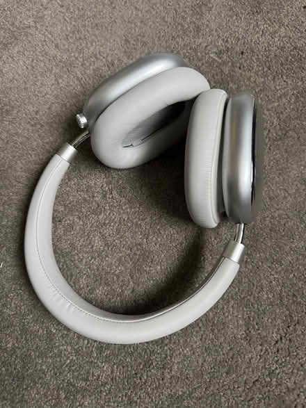 Photo of free Bluetooth Headphones (HP15 Holmer Green) #1