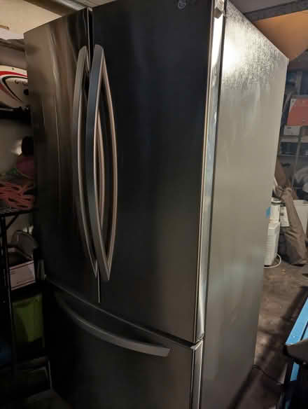 Photo of free LG fridge (broken) (Midwickhill) #1