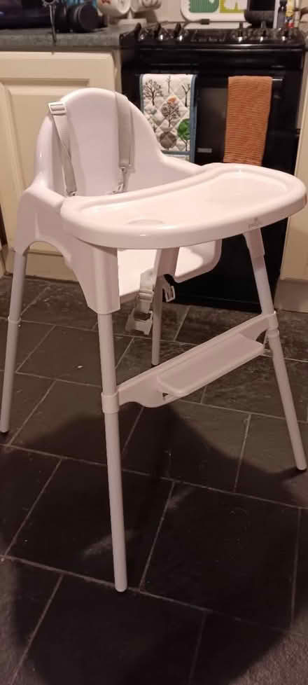 Photo of free babylo high chair (Sutton) #1