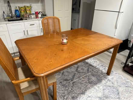 Photo of free Dining room table (7225 embassy blvd port richey) #1