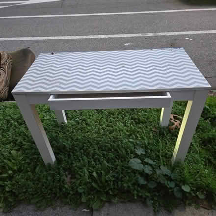 Photo of free Table or Desk (Rengstorff Avenue MtnVw) #3