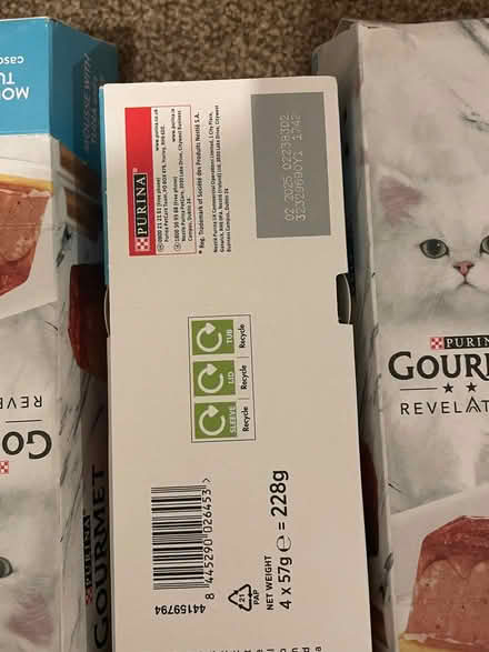 Photo of free Purina gourmet revelations cat food (Hackbridge SM5) #2