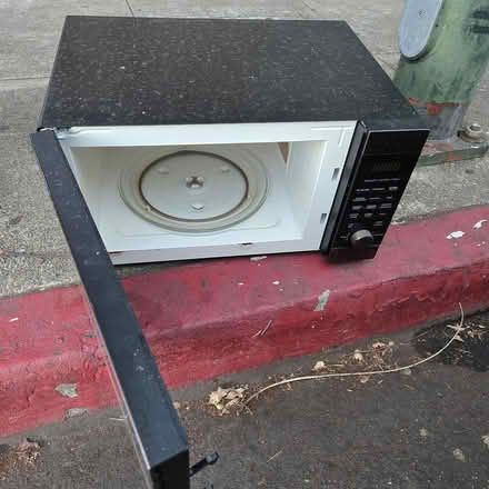 Photo of free Microwave Oven (1800 California Avenue) #1