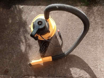 Photo of free Car vacuum (Henlow SG16) #1