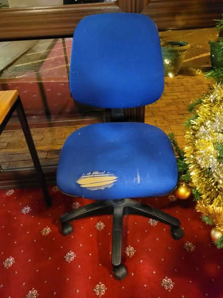 Photo of free office chair (Whitnash CV31) #1